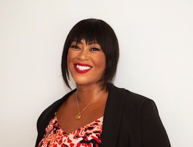 Photo of Elaine Davin-Jones